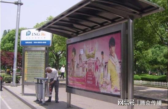 南京公交候车亭广告投放价格,南京公交候车亭广告投放折扣